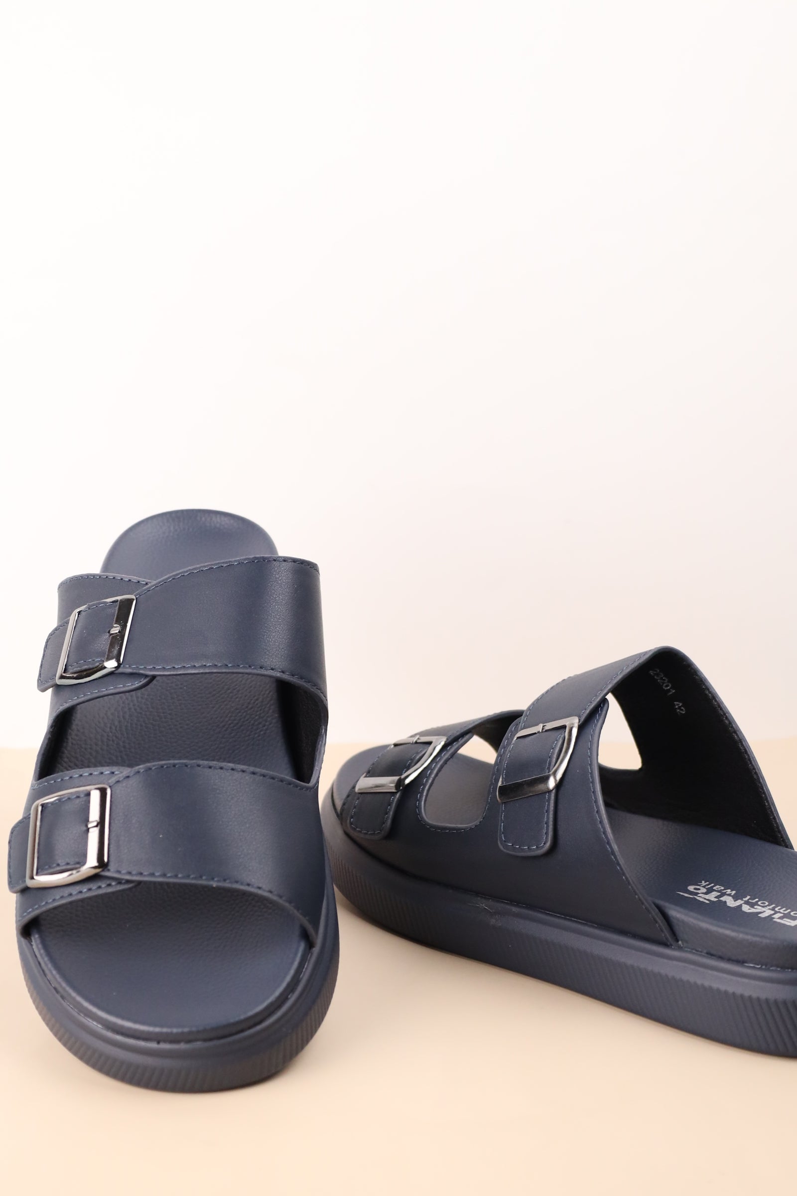 Men's sandal 23201