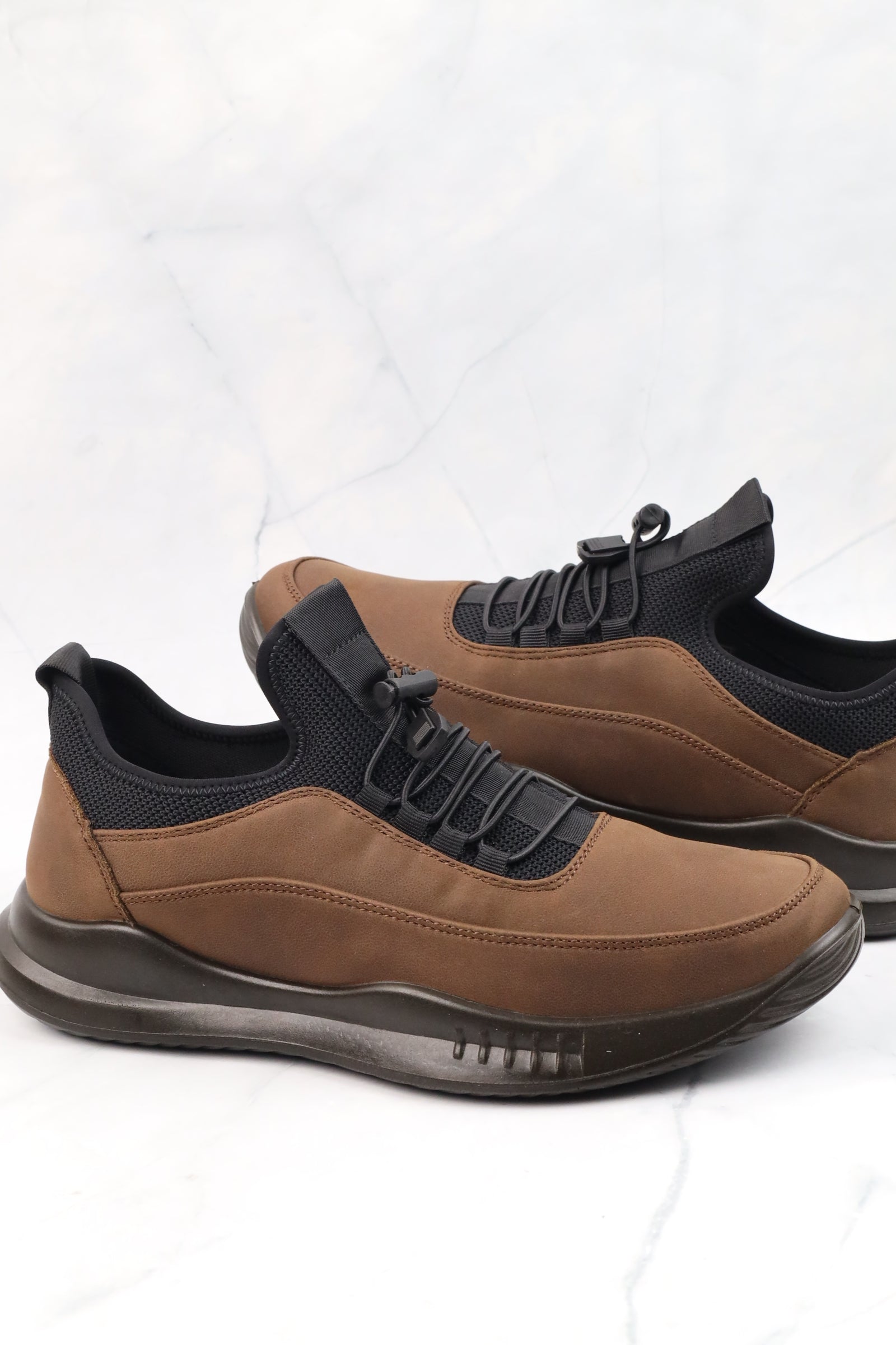 Casual shoe 17326
