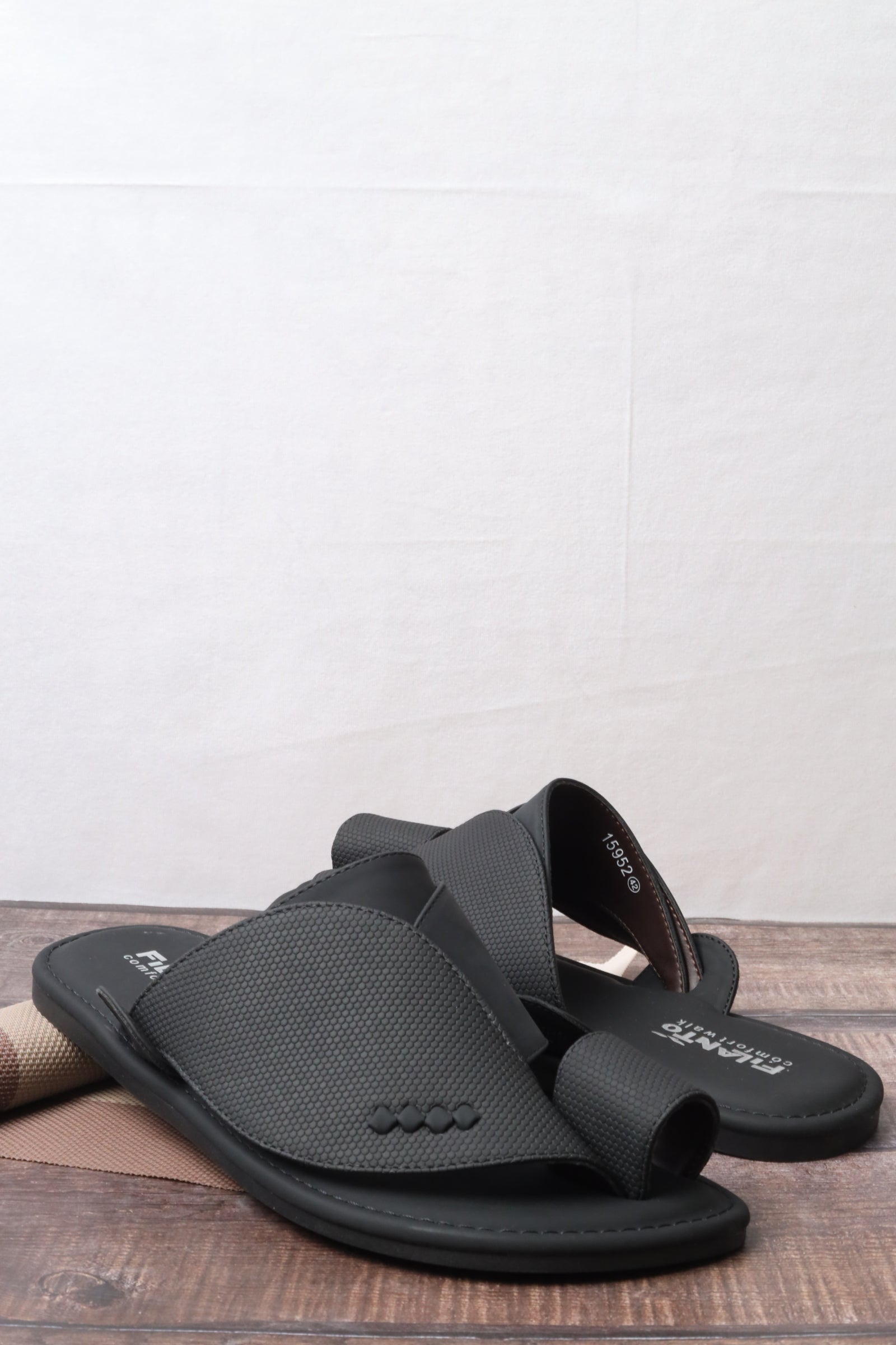 Men's oriental 15952