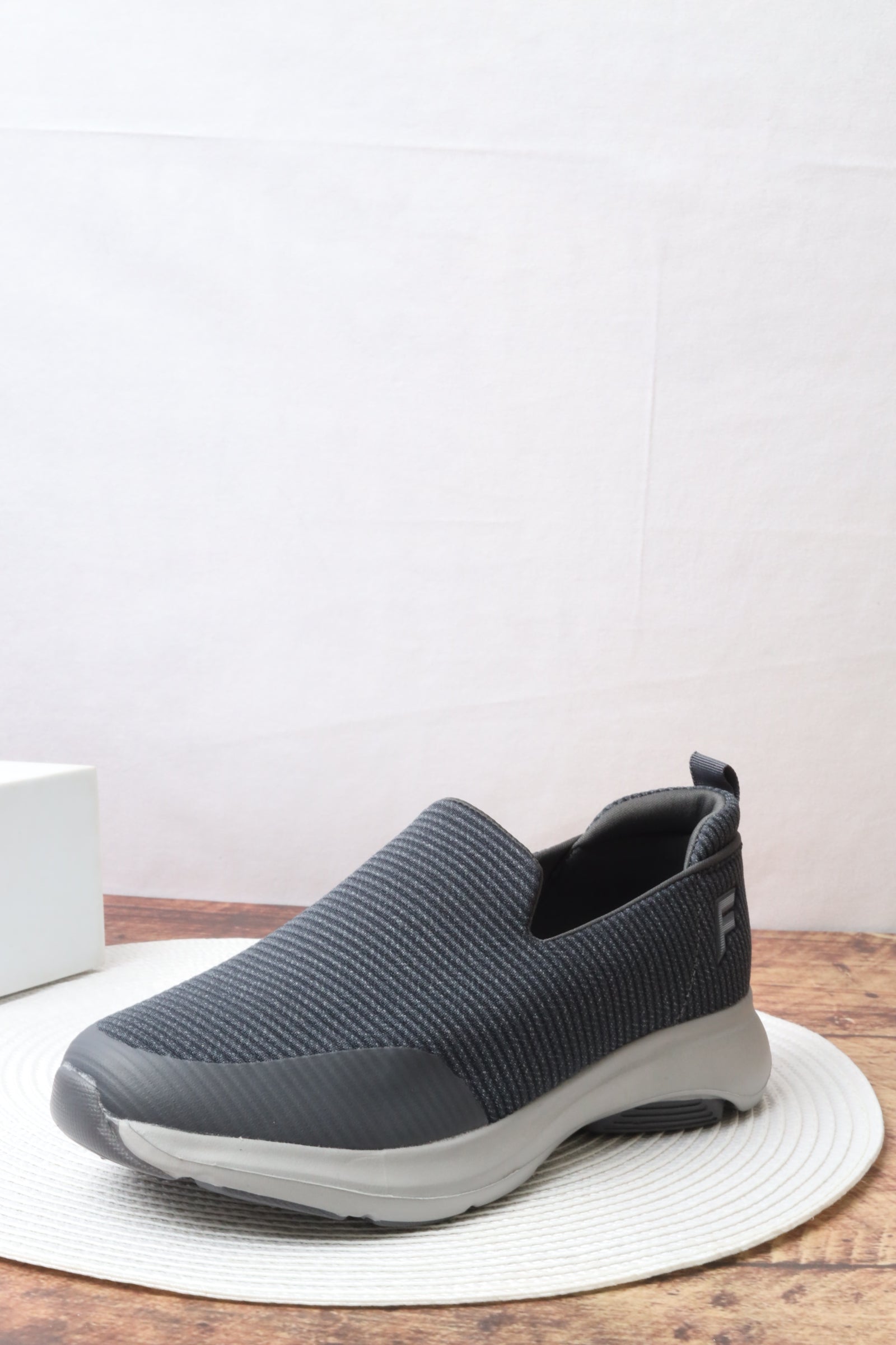 حذاء ولادي 19608