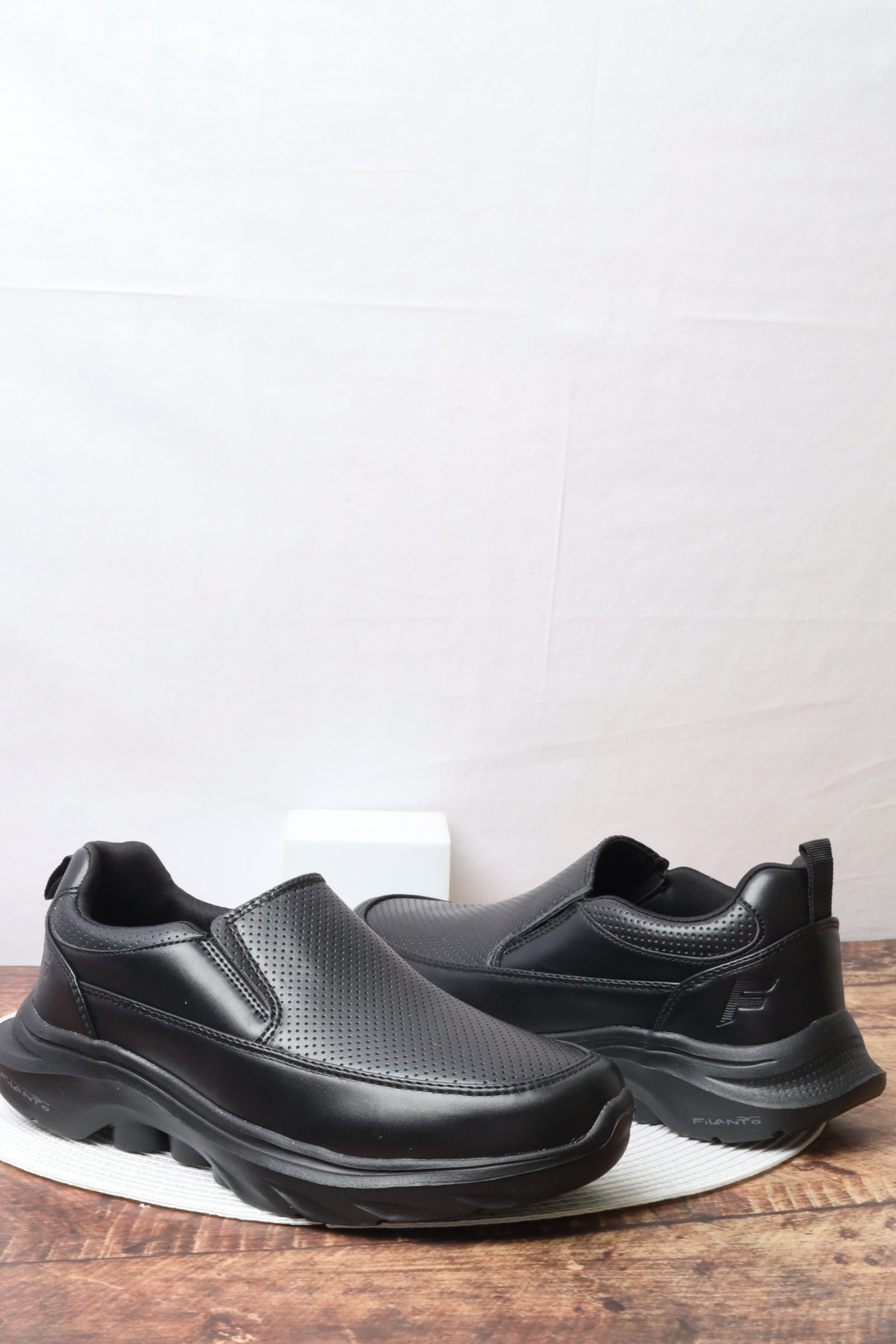 حذاء ولادي 19605