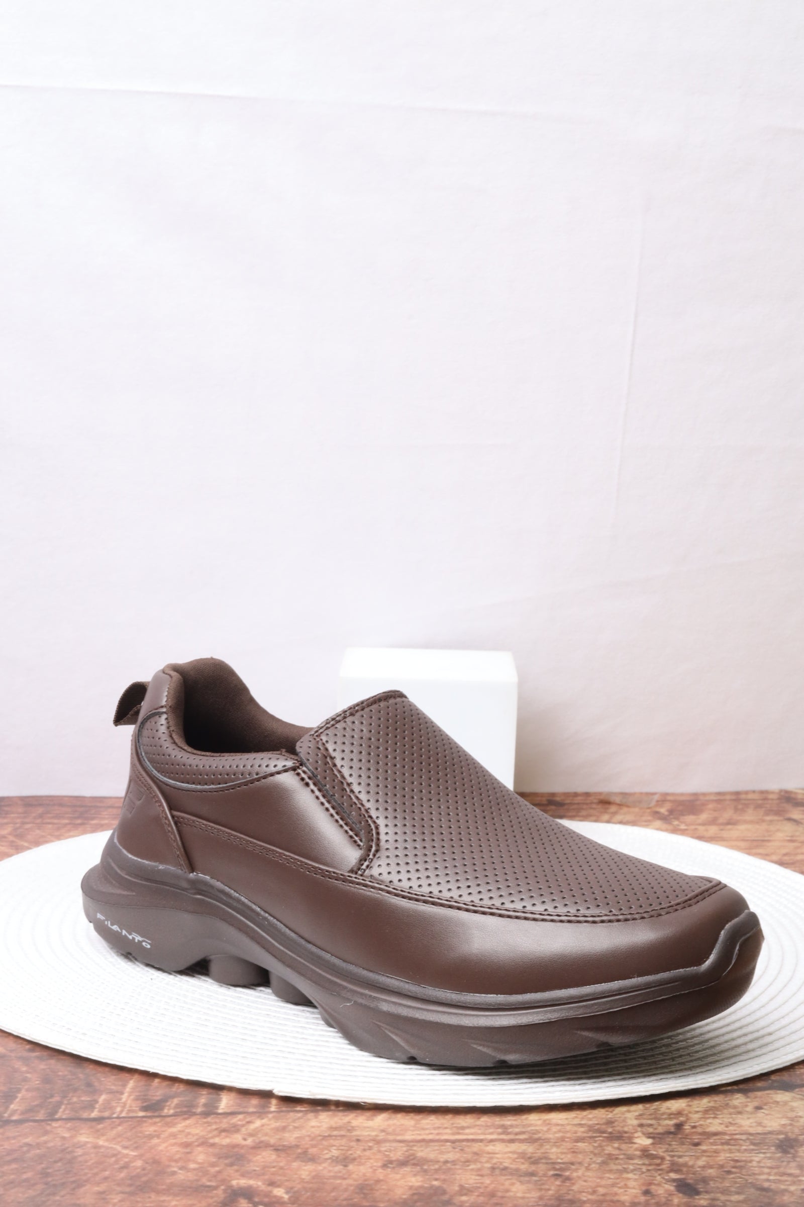 حذاء ولادي 19605