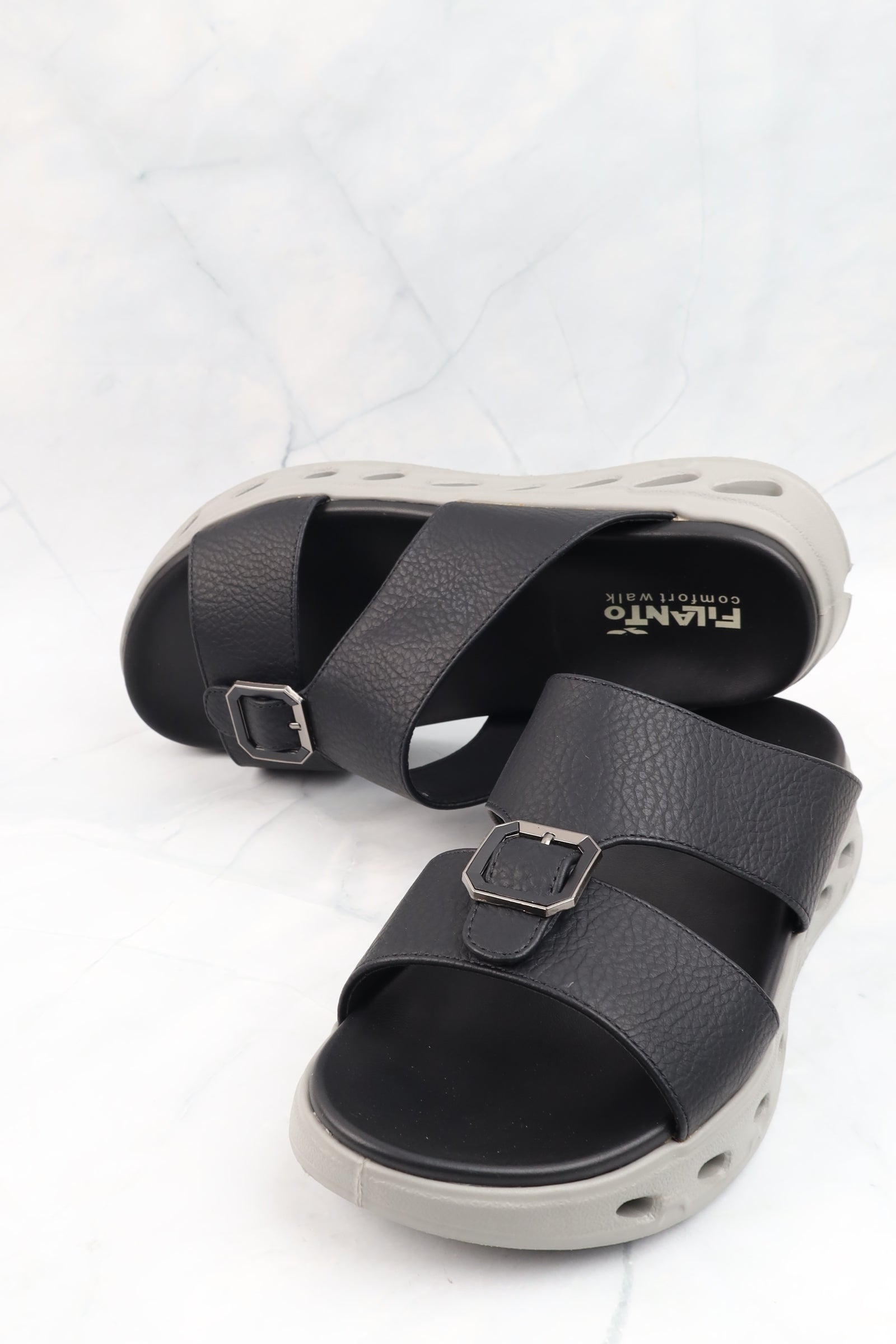 Men's Sandal 27510