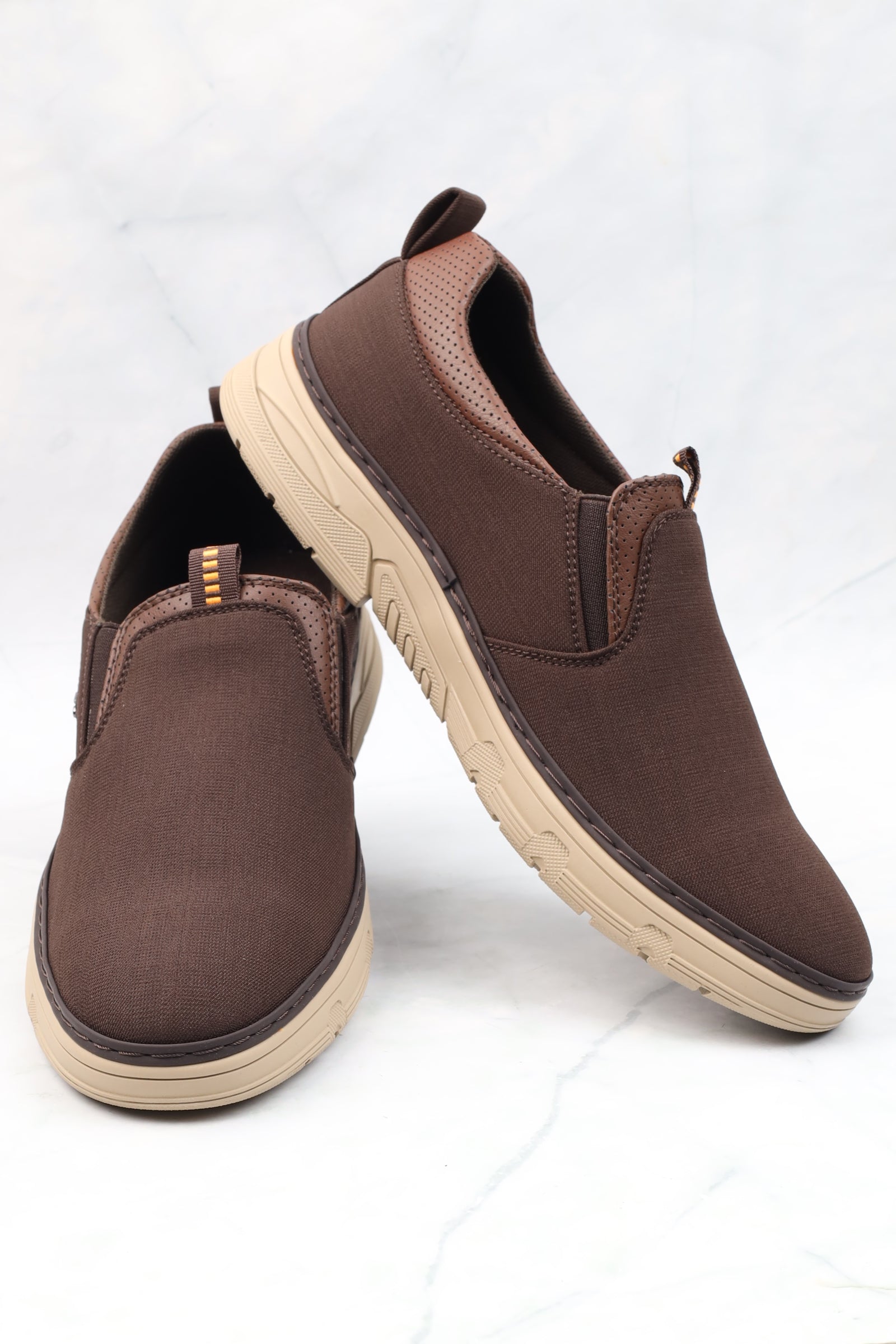 Casual shoe 28526