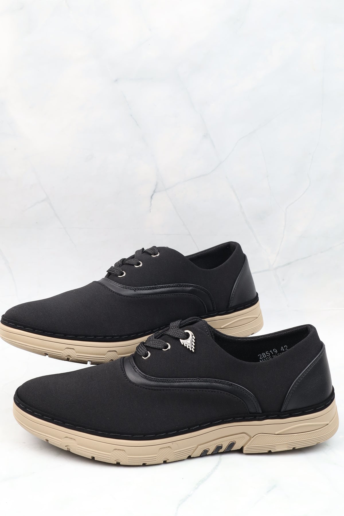 Casual shoe 28519