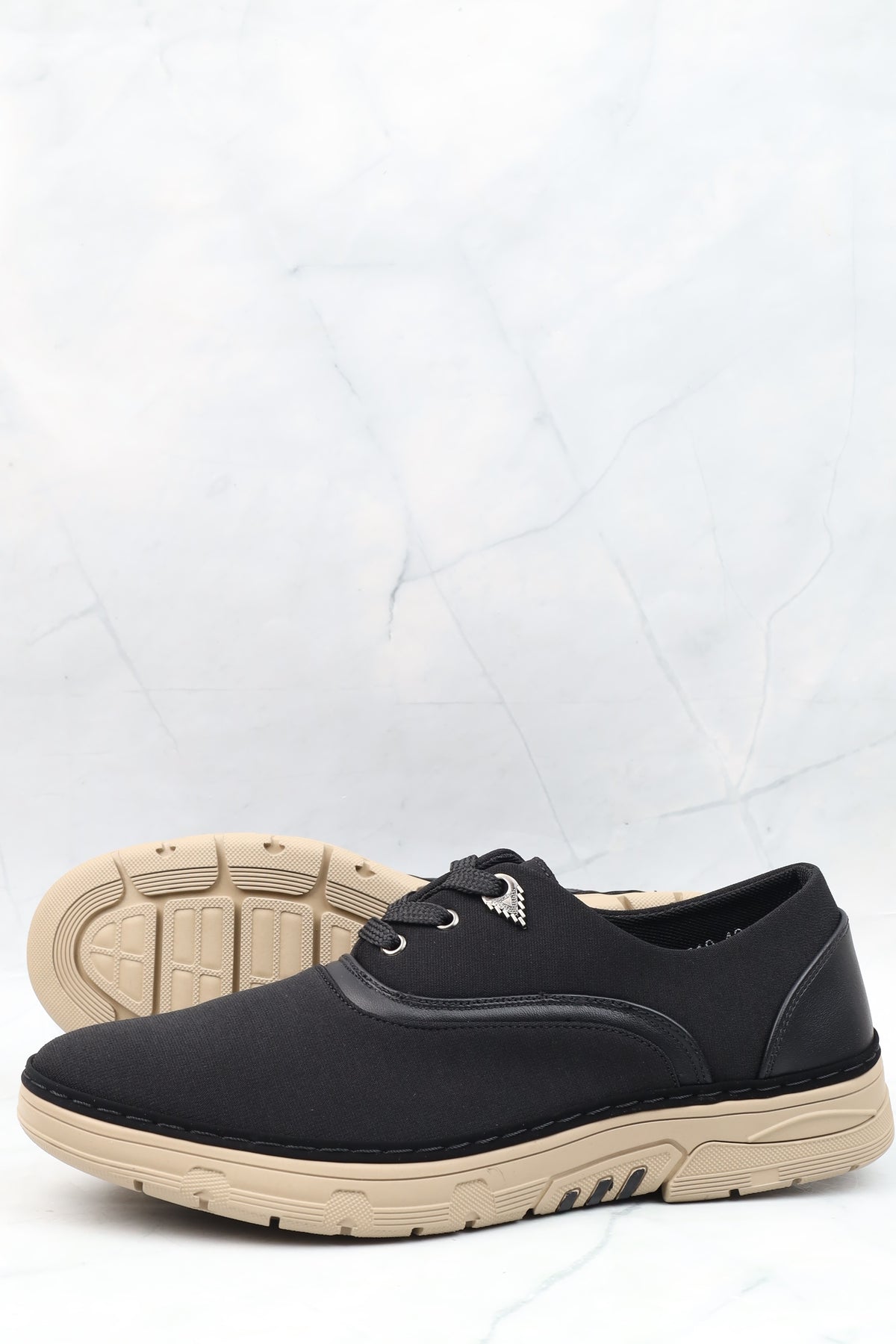 Casual shoe 28519