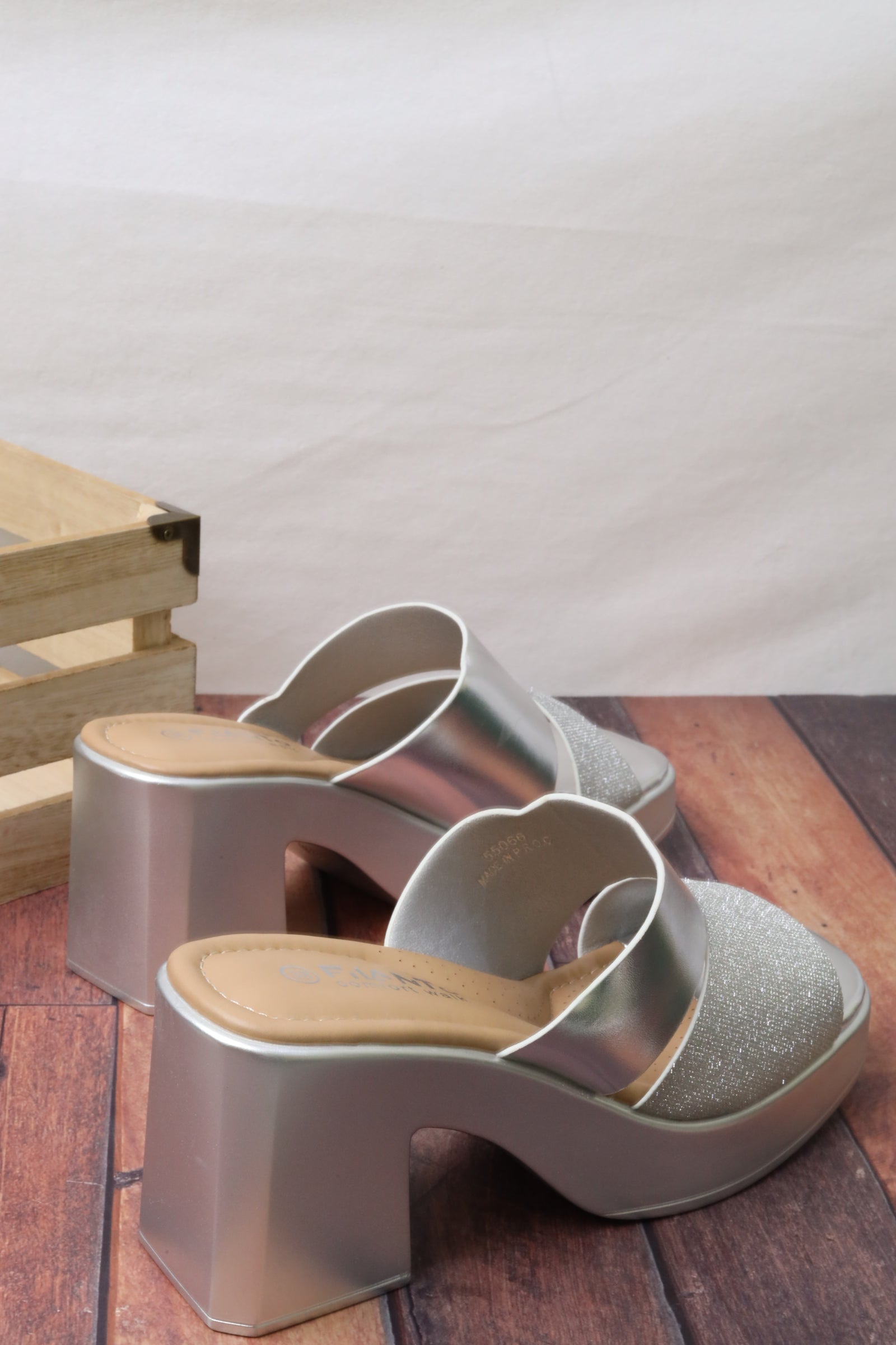 Women's heeled sandals 55066