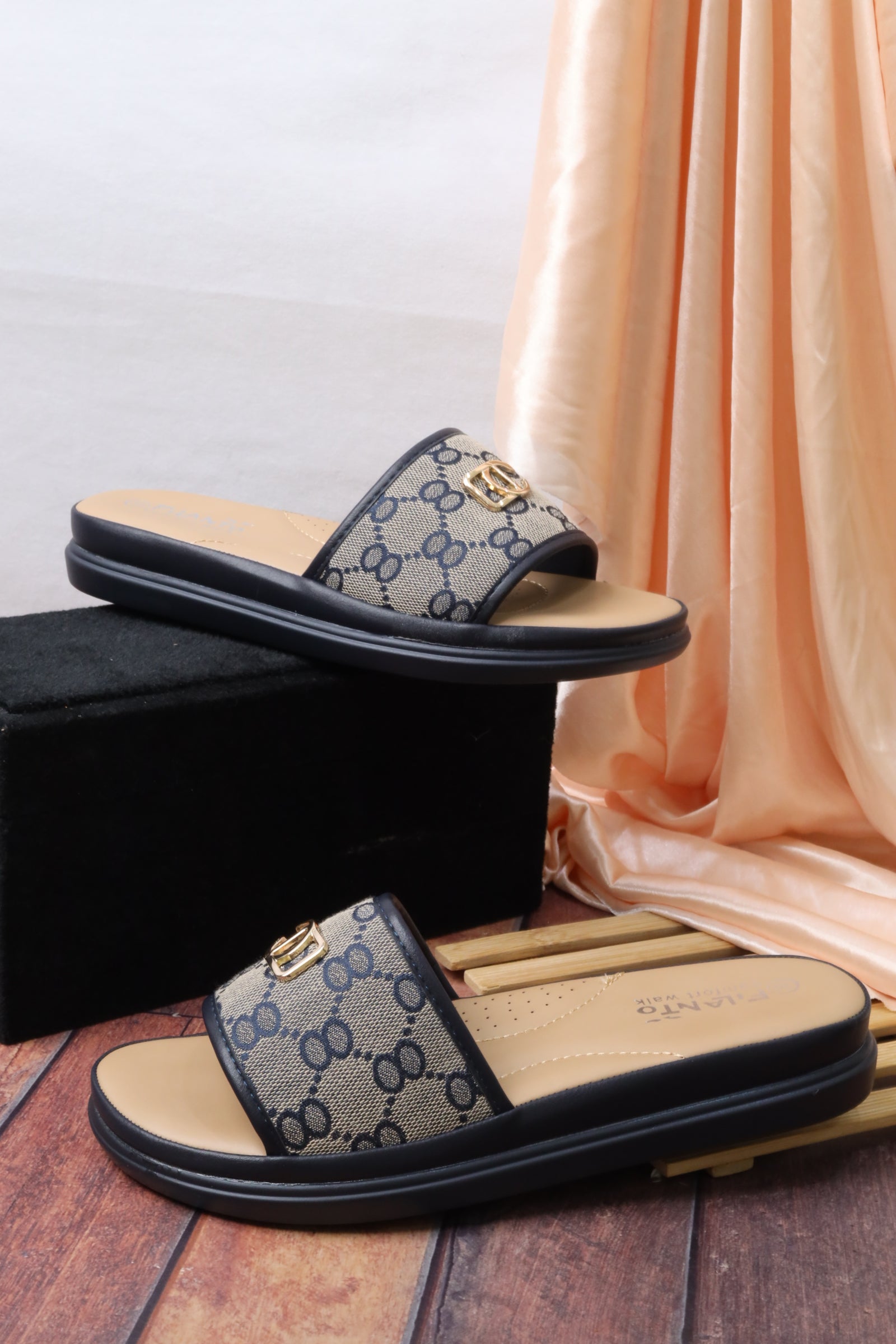 Women's sandal 55079