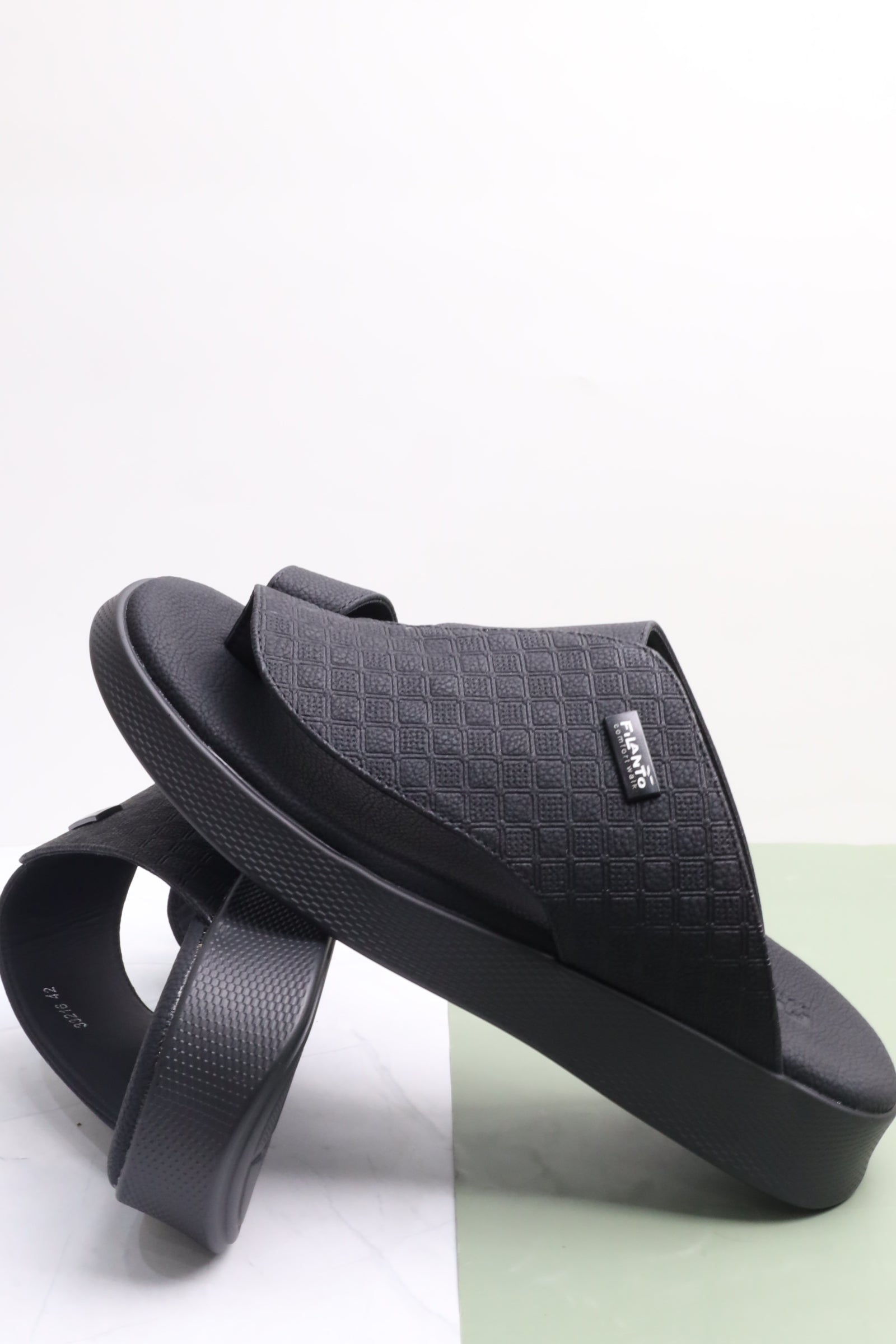Men's sandal 33216