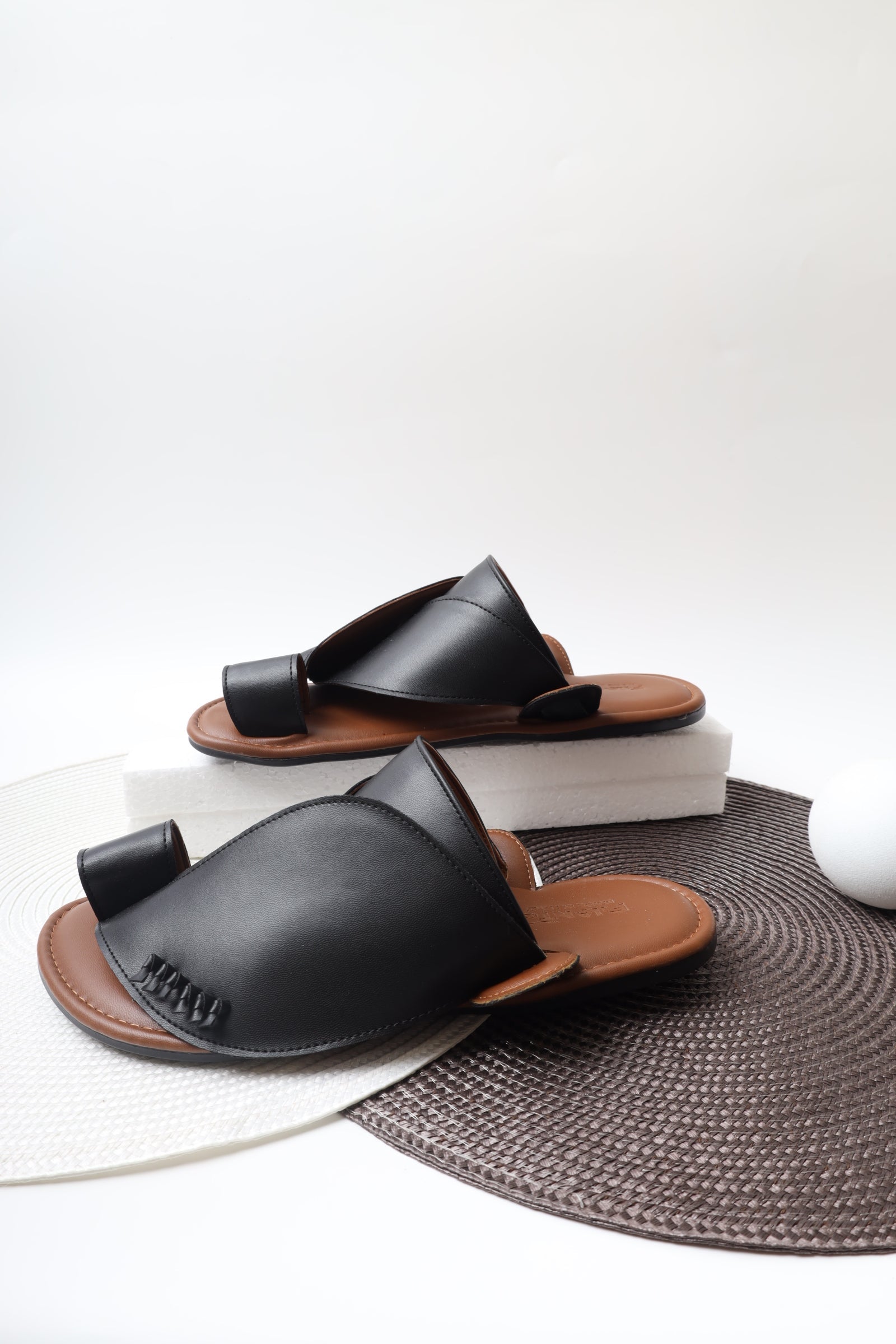 Italian Sharqi 1231457