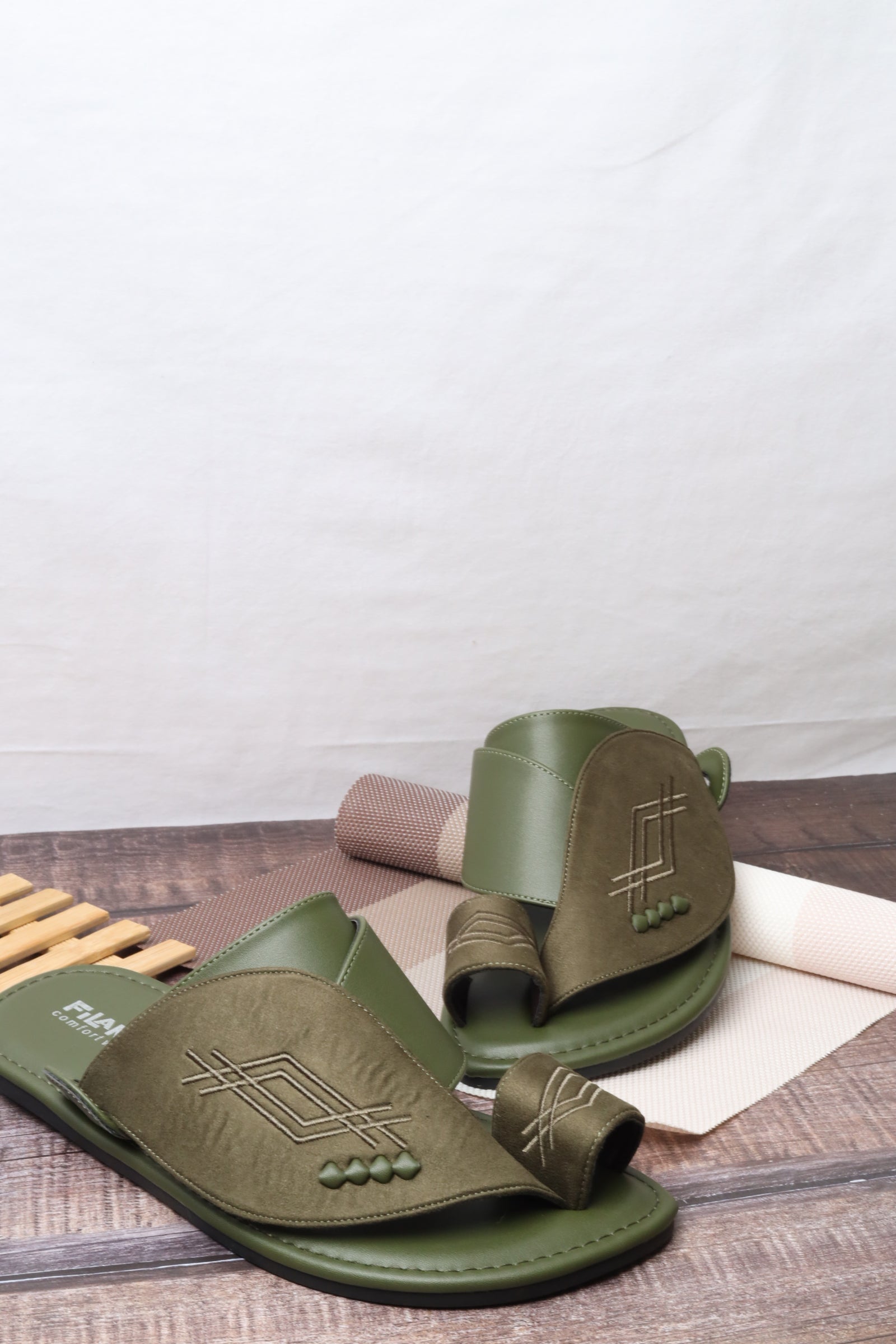 Men's oriental 15953