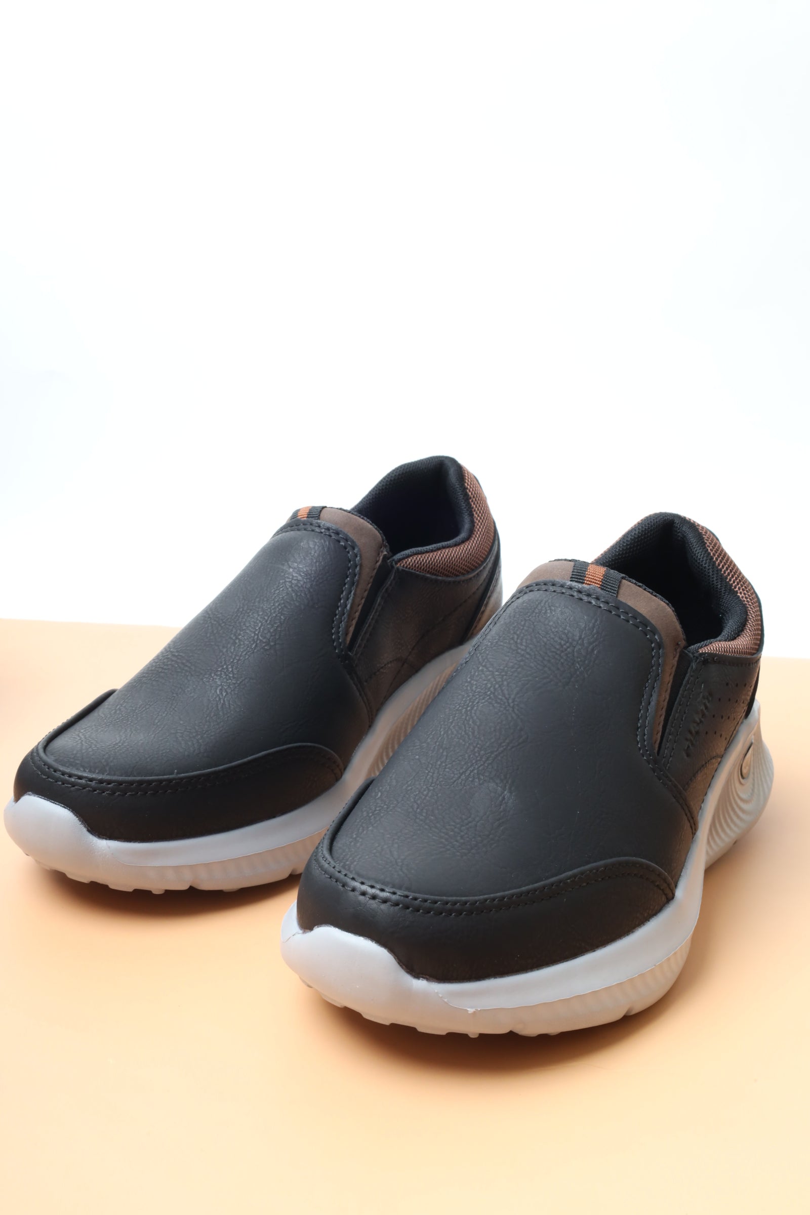 حذاء ولادي 28427