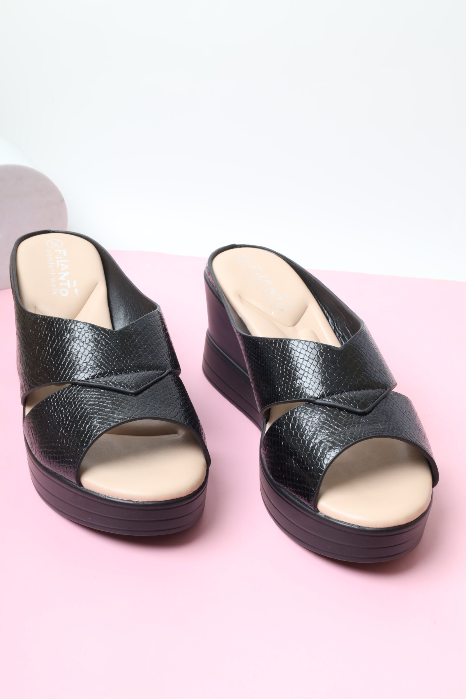 صندل نسائي بكعب 55060