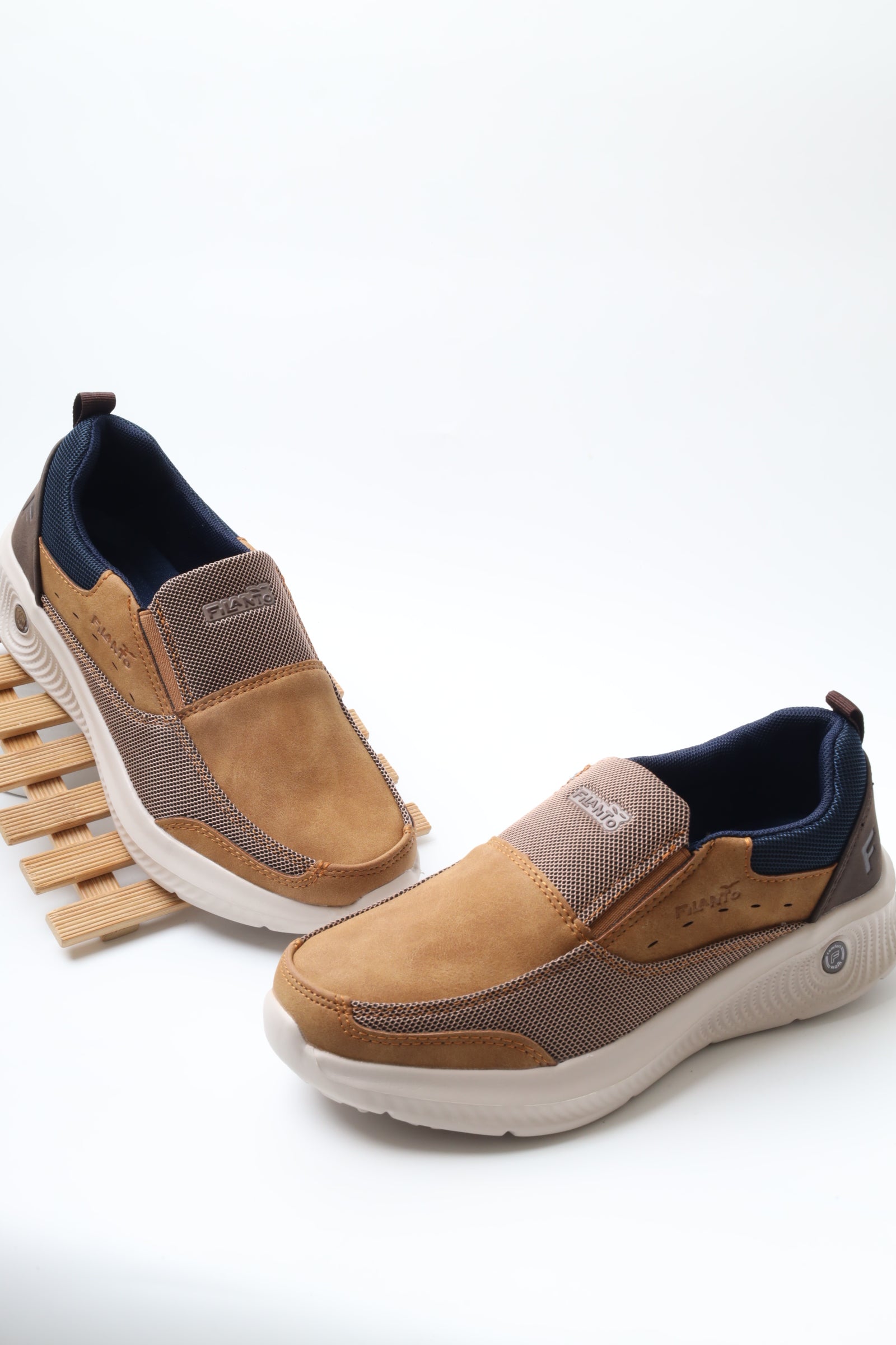 حذاء ولادي 28423