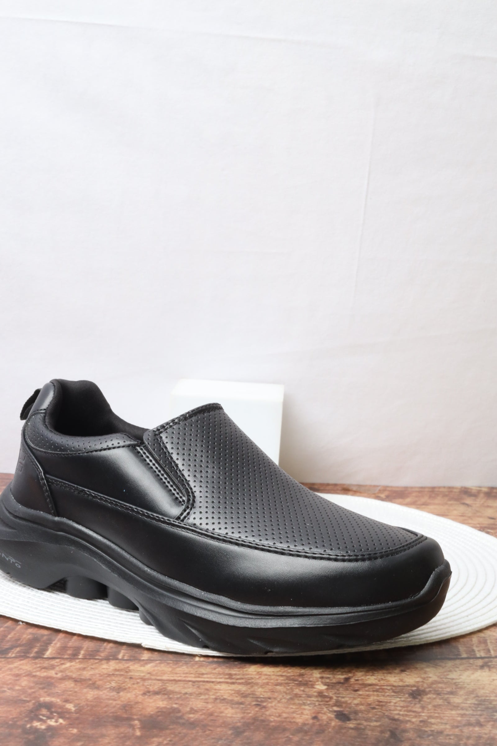 حذاء ولادي 19605