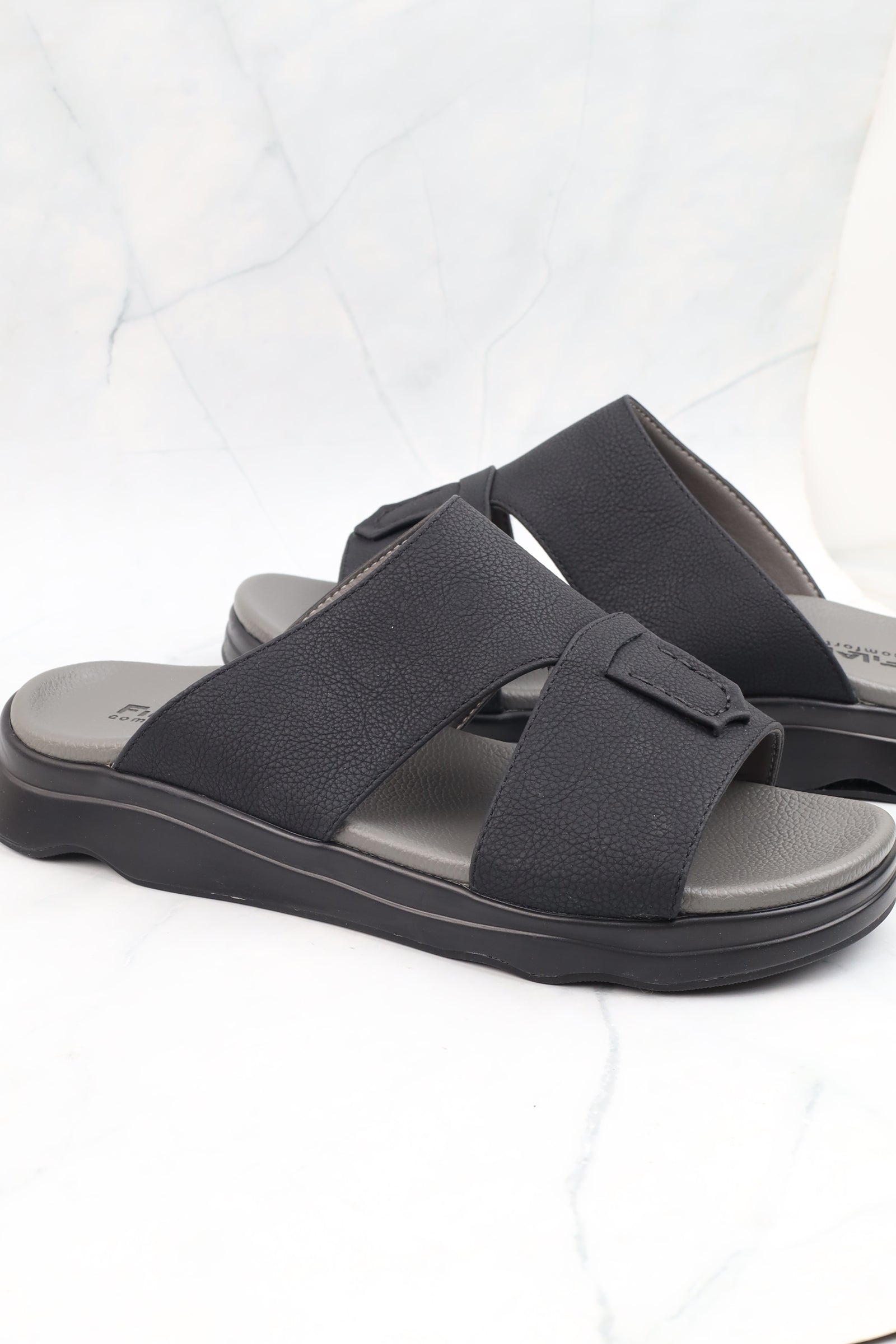 Men's Sandal 27731