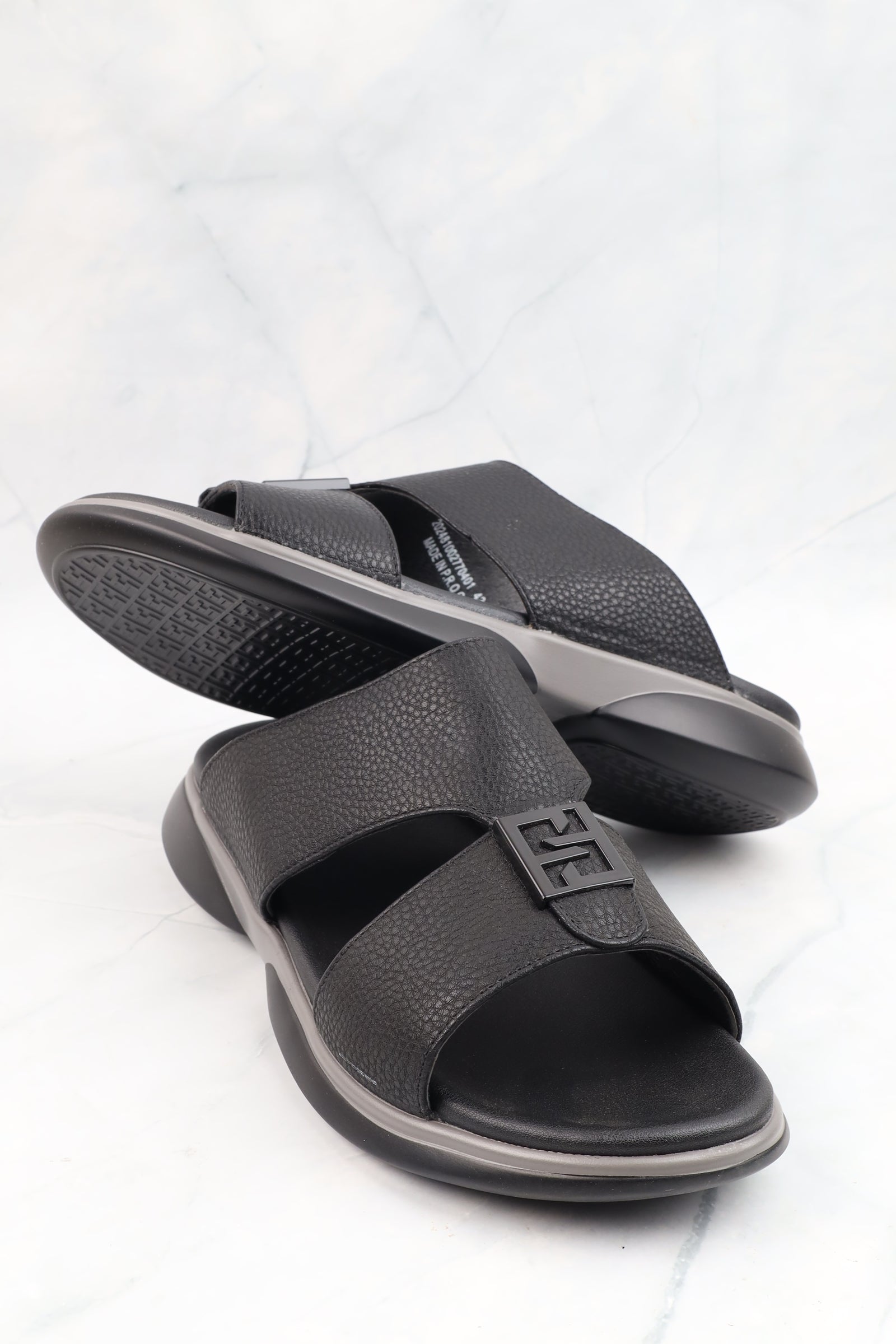 Men's Sandal 27704