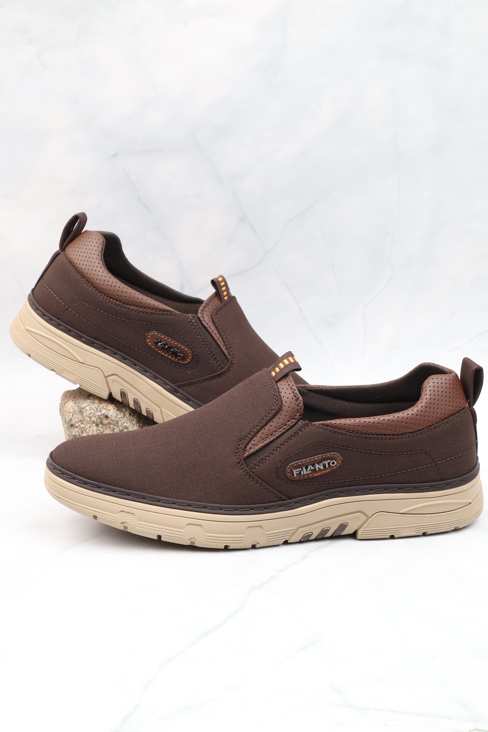 Casual shoe 28526
