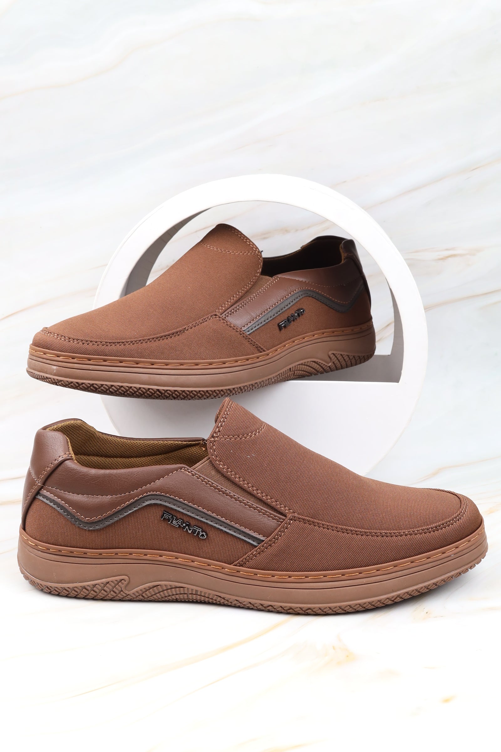 Casual shoe 28532