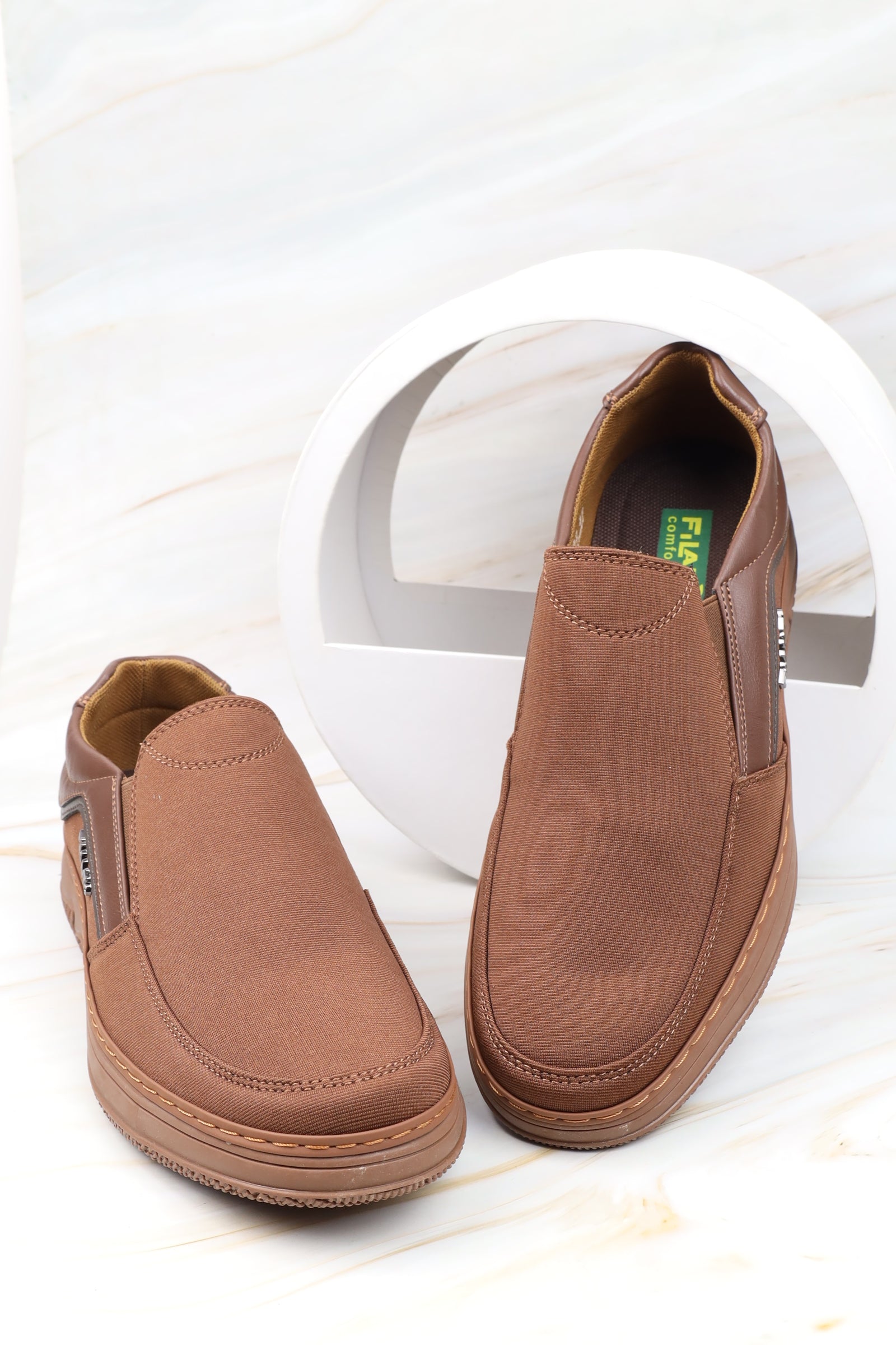 Casual shoe 28532