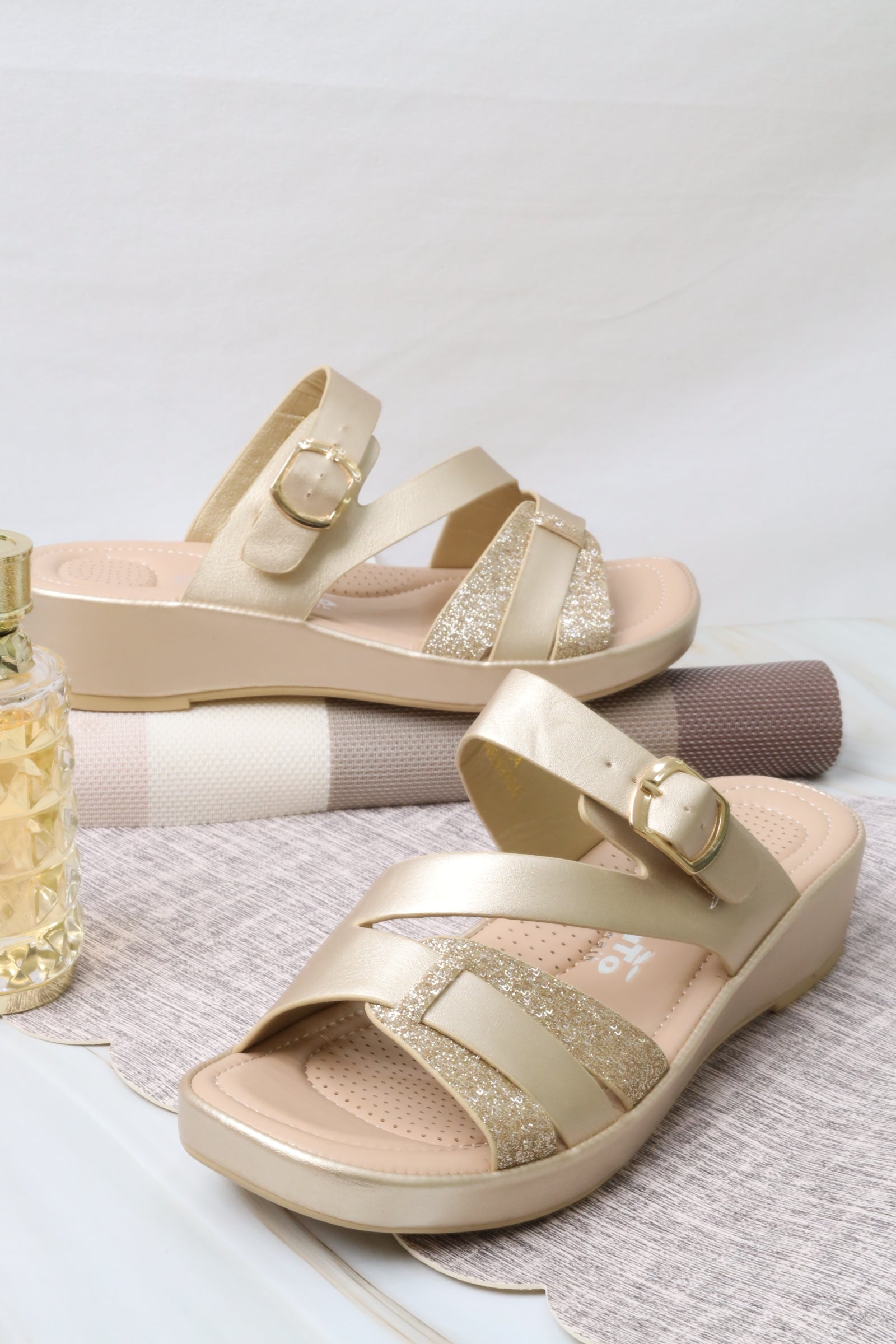 Women's sandal 55054