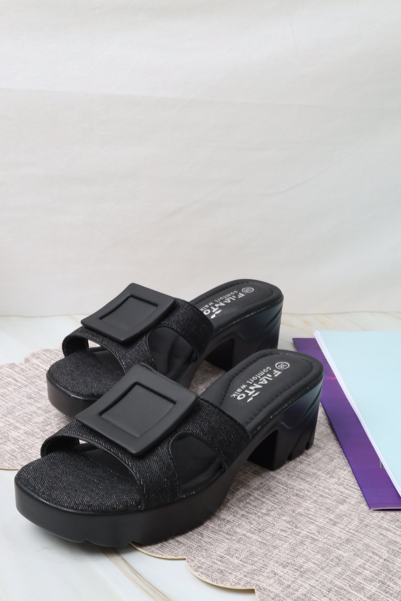 Women's heeled sandals 55068