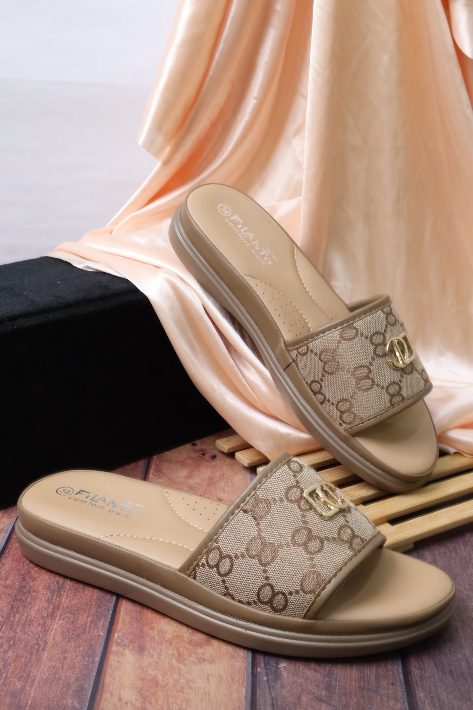 Women's sandal 55079