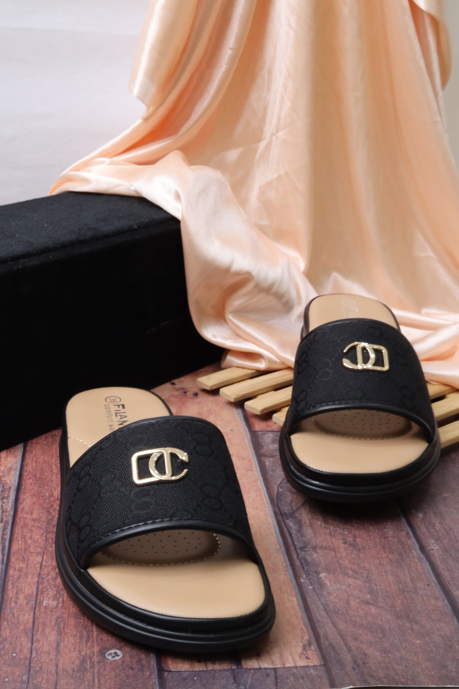 Women's sandal 55079