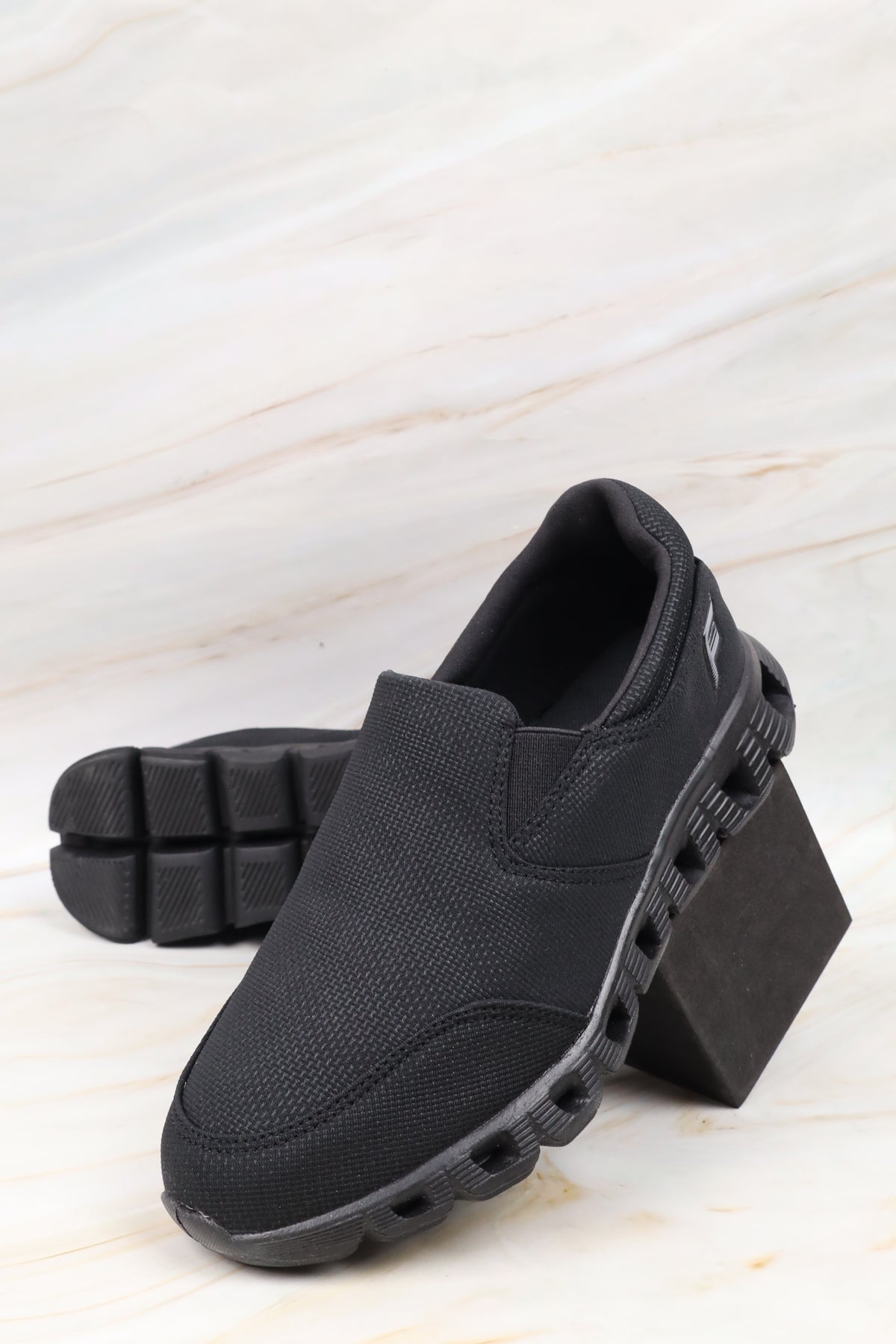 Boys' shoes 19616