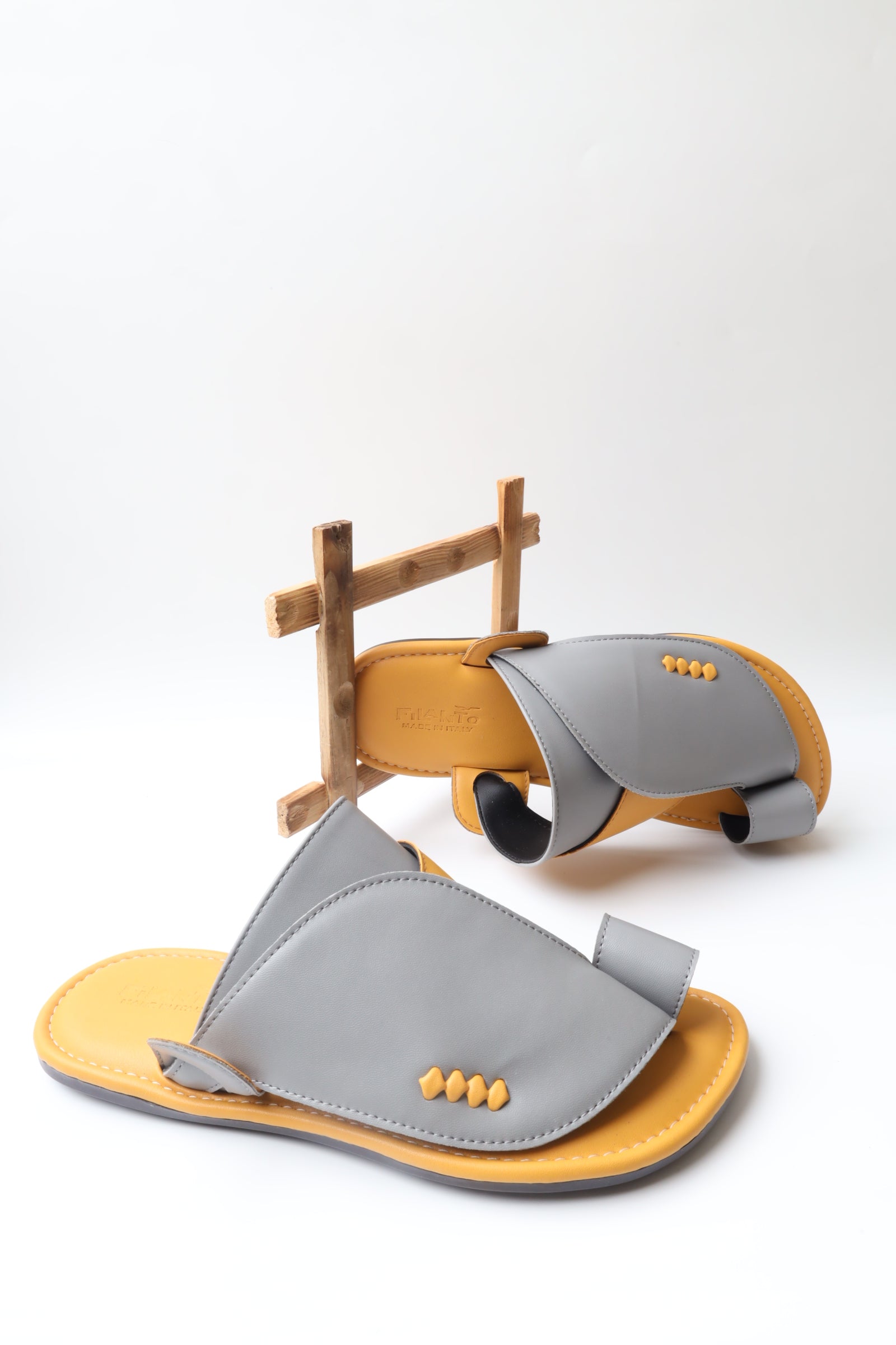 Italian Sharqi 55565